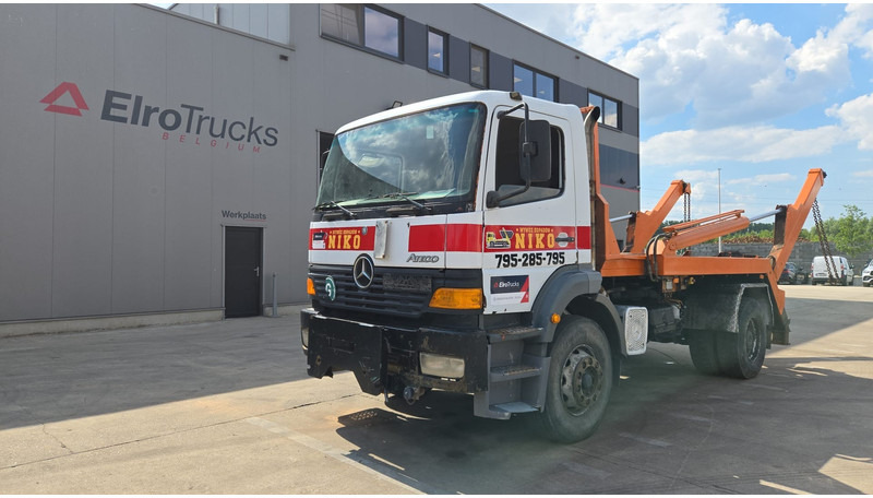 Mercedes-Benz Atego 1823 (BIG AXLE / STEEL SUSP. / LAMES / BOITE MANUELLE / MANUAL GETRIEBE) - Контейнеровоз/ Змінний кузов вантажівка: фото 1 Mercedes-Benz Atego 1823 (BIG AXLE / STEEL SUSP. / LAMES / BOITE MANUELLE / MANUAL GETRIEBE) - Контейнеровоз/ Змінний кузов вантажівка: фото 1