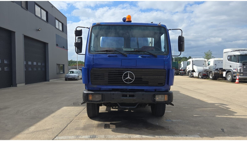 Mercedes-Benz SK 2222 (15000 L / LAMES / GRAND PONT / VIDANGEUR / BIG AXLE / V6) - Асенізатори: фото 2 Mercedes-Benz SK 2222 (15000 L / LAMES / GRAND PONT / VIDANGEUR / BIG AXLE / V6) - Асенізатори: фото 2