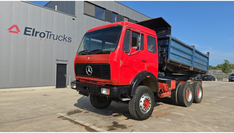 Mercedes-Benz SK 2226 (V8 / BOITE MANUELLE / POMPE MANUELLE / GRAND PONT / LAMES) - Самоскид вантажівка: фото 1 Mercedes-Benz SK 2226 (V8 / BOITE MANUELLE / POMPE MANUELLE / GRAND PONT / LAMES) - Самоскид вантажівка: фото 1