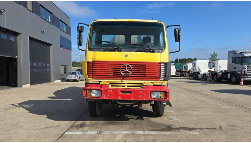 Mercedes-Benz SK 2527 (MALAXEUR / MIXER / POSSIBLE COMME CHASSIS / 6X4 / LAMES / GRAND PONT) - Автобетонозмішувач: фото 2 Mercedes-Benz SK 2527 (MALAXEUR / MIXER / POSSIBLE COMME CHASSIS / 6X4 / LAMES / GRAND PONT) - Автобетонозмішувач: фото 2