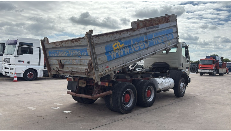 Mercedes-Benz SK 2527 (V6 / GRAND PONT / LAMES / BOITE MANUELLE / MANUAL GEARBOX) - Самоскид вантажівка: фото 5 Mercedes-Benz SK 2527 (V6 / GRAND PONT / LAMES / BOITE MANUELLE / MANUAL GEARBOX) - Самоскид вантажівка: фото 5