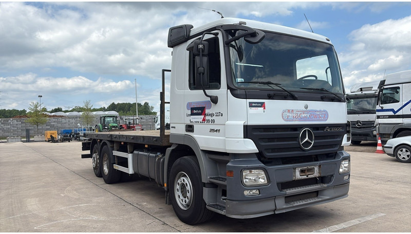 Mercedes-Benz actros 2541 (EPS / 3 PEDALES / LAMES DEVANT / STEEL FRONT / PARFAIT ETAT !! / V6) - Бортова вантажівка/ Платформа: фото 3 Mercedes-Benz actros 2541 (EPS / 3 PEDALES / LAMES DEVANT / STEEL FRONT / PARFAIT ETAT !! / V6) - Бортова вантажівка/ Платформа: фото 3