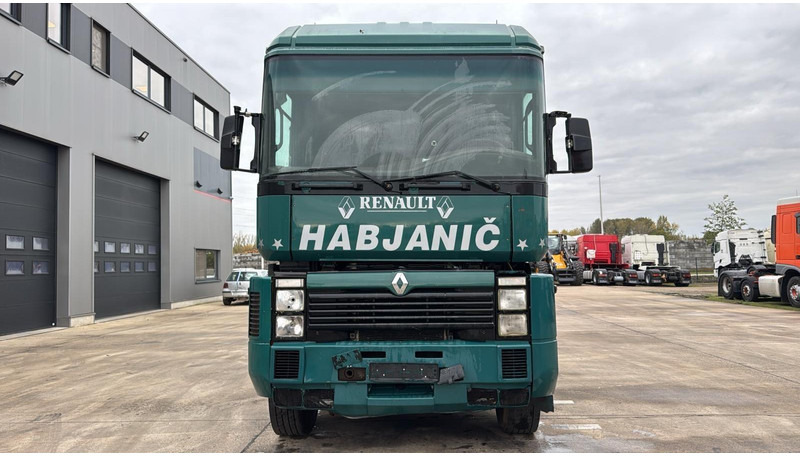 Renault AE 440 Magnum E-tech (BOITE MANUELLE / MANUAL GEARBOX / 6X2) - Бортова вантажівка/ Платформа: фото 3 Renault AE 440 Magnum E-tech (BOITE MANUELLE / MANUAL GEARBOX / 6X2) - Бортова вантажівка/ Платформа: фото 3