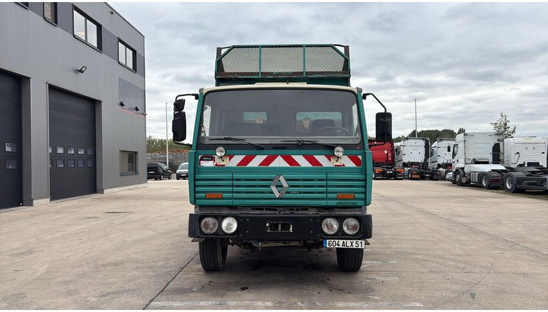 Renault G 300 Manager (LAMES / STEEL SUSP. / GRAND PONT / POMPE MANUELLE) - Самоскид вантажівка: фото 2 Renault G 300 Manager (LAMES / STEEL SUSP. / GRAND PONT / POMPE MANUELLE) - Самоскид вантажівка: фото 2
