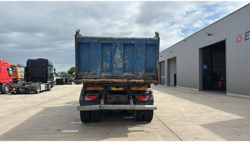 Renault KERAX 420 (BOITE MANUELLE / MANUAL GEARBOX / LAMES / GRAND PONT / GRAND BENNE) - Самоскид вантажівка: фото 5 Renault KERAX 420 (BOITE MANUELLE / MANUAL GEARBOX / LAMES / GRAND PONT / GRAND BENNE) - Самоскид вантажівка: фото 5