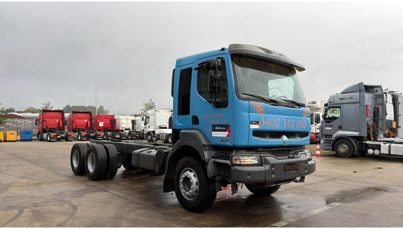 Renault KERAX 420 (LAMES / GRAND PONT / STEEL SUSP. / BIG AXLE / MANUAL GEARBOX / BOITE MANUELLE) - Вантажівка шасі: фото 3 Renault KERAX 420 (LAMES / GRAND PONT / STEEL SUSP. / BIG AXLE / MANUAL GEARBOX / BOITE MANUELLE) - Вантажівка шасі: фото 3