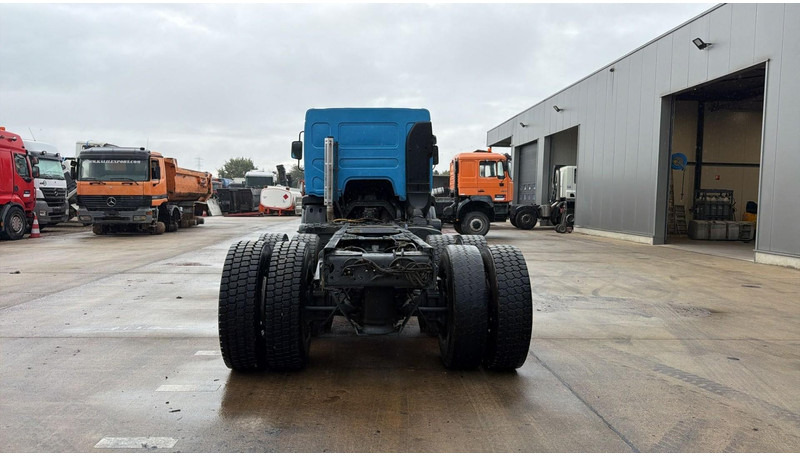 Renault KERAX 420 (LAMES / GRAND PONT / STEEL SUSP. / BIG AXLE / MANUAL GEARBOX / BOITE MANUELLE) - Вантажівка шасі: фото 5 Renault KERAX 420 (LAMES / GRAND PONT / STEEL SUSP. / BIG AXLE / MANUAL GEARBOX / BOITE MANUELLE) - Вантажівка шасі: фото 5