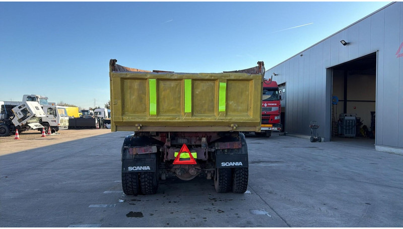 Scania 92 M (MANUAL PUMP / 6X4 / STEEL SUSP. / LAMES / POMPE MANUELLE) - Самоскид вантажівка: фото 5 Scania 92 M (MANUAL PUMP / 6X4 / STEEL SUSP. / LAMES / POMPE MANUELLE) - Самоскид вантажівка: фото 5