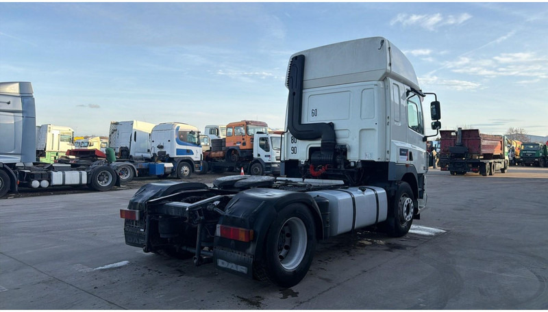 DAF CF 85.430 (EURO 3 / PERFECT CONDITION / CLEAN / AIRCO) - Тягач: фото 4 DAF CF 85.430 (EURO 3 / PERFECT CONDITION / CLEAN / AIRCO) - Тягач: фото 4