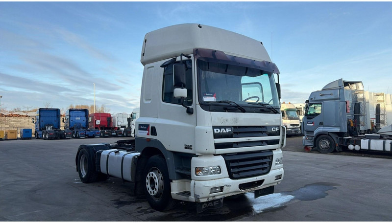 DAF CF 85.430 (EURO 3 / PERFECT CONDITION / CLEAN / AIRCO) - Тягач: фото 2 DAF CF 85.430 (EURO 3 / PERFECT CONDITION / CLEAN / AIRCO) - Тягач: фото 2