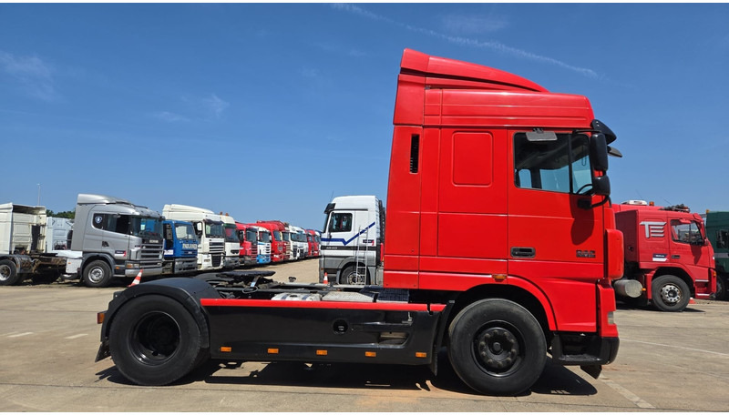 DAF XF 105.410 (BOITE MANUELLE / SUPER PROPRE !!! / TRES BONNE ETAT / AIRCO / MANUAL GEARBOX) - Тягач: фото 4 DAF XF 105.410 (BOITE MANUELLE / SUPER PROPRE !!! / TRES BONNE ETAT / AIRCO / MANUAL GEARBOX) - Тягач: фото 4