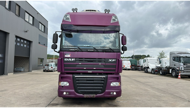 DAF XF 105.460 (BOITE MANUELLE / MANUAL GEARBOX / GOOD CONDITON) - Тягач: фото 2 DAF XF 105.460 (BOITE MANUELLE / MANUAL GEARBOX / GOOD CONDITON) - Тягач: фото 2
