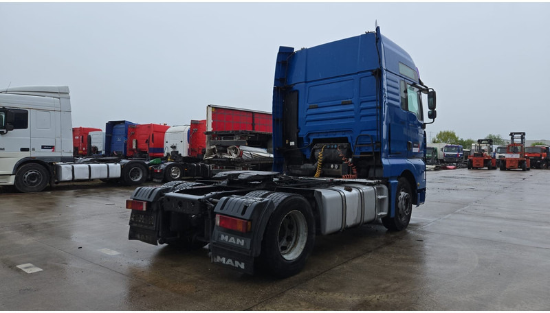 MAN TGA 18.410 (864.000 KM / MANUAL PUMP / MANUAL GEARBOX / RETARDER / POMPE MANUELLE) - Тягач: фото 5 MAN TGA 18.410 (864.000 KM / MANUAL PUMP / MANUAL GEARBOX / RETARDER / POMPE MANUELLE) - Тягач: фото 5