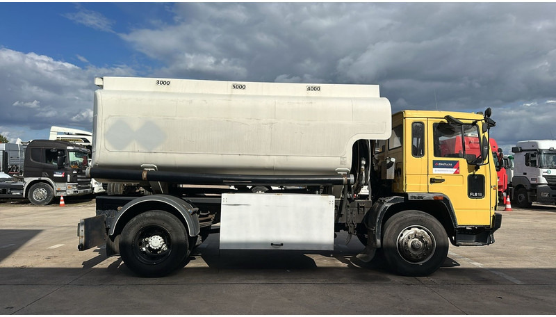 Volvo FL 6-18 (12400 LITERS / 3 COMPARTIMENTS / EURO 2 / STEEL SUSP. / LAMES) - Вантажівка цистерна: фото 4 Volvo FL 6-18 (12400 LITERS / 3 COMPARTIMENTS / EURO 2 / STEEL SUSP. / LAMES) - Вантажівка цистерна: фото 4