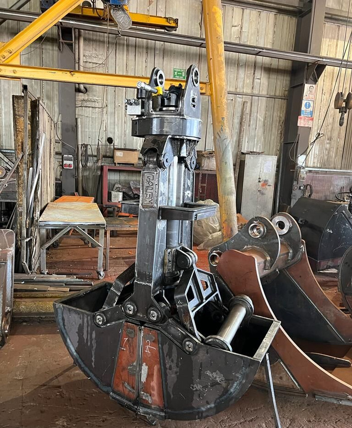 Caterpillar 330 Narrow Clamshell Bucket - Грейферний ківш в категорії Будівельна техніка: фото 5 Caterpillar 330 Narrow Clamshell Bucket - Грейферний ківш в категорії Будівельна техніка: фото 5