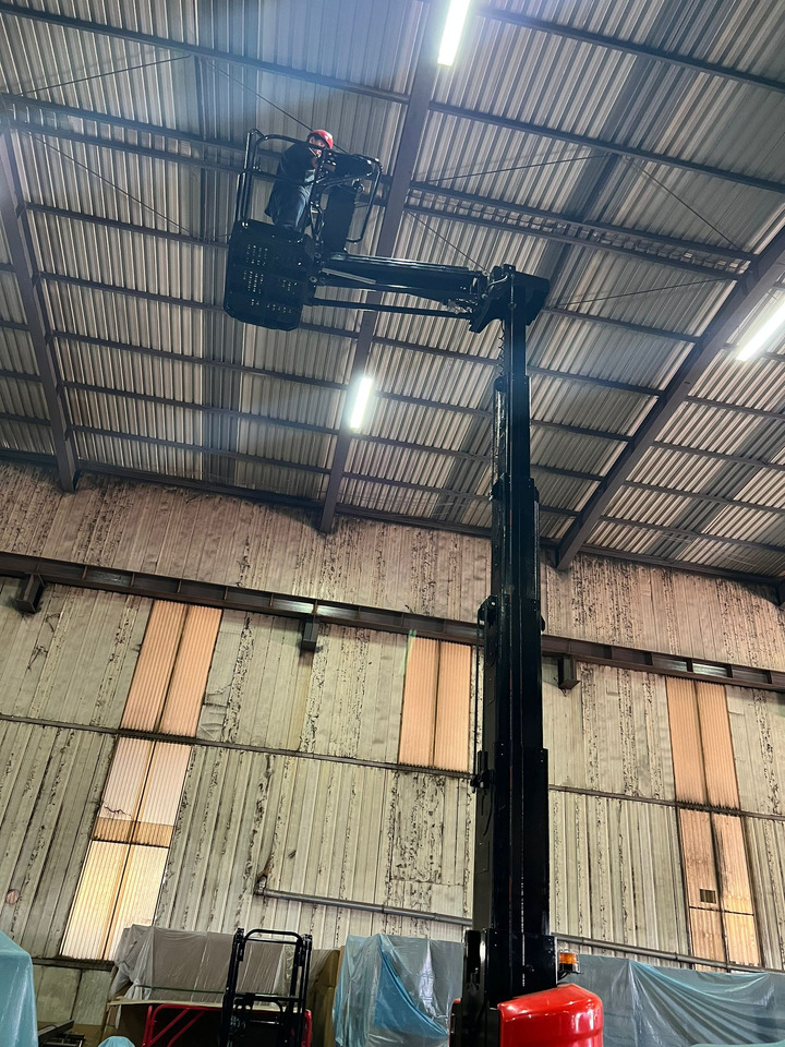 GALEN Vertical Mast Lift with Jib - Вертикальний щогловий підйомник: фото 4 GALEN Vertical Mast Lift with Jib - Вертикальний щогловий підйомник: фото 4