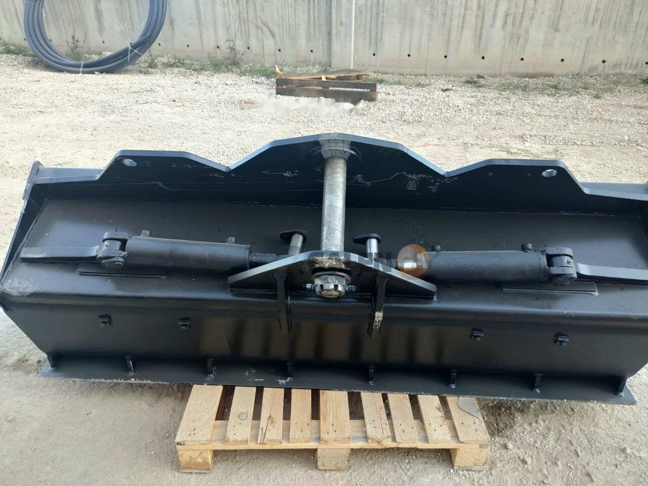 Galen OQ65 Tilt Bucket - Ківш екскаватора: фото 4 Galen OQ65 Tilt Bucket - Ківш екскаватора: фото 4
