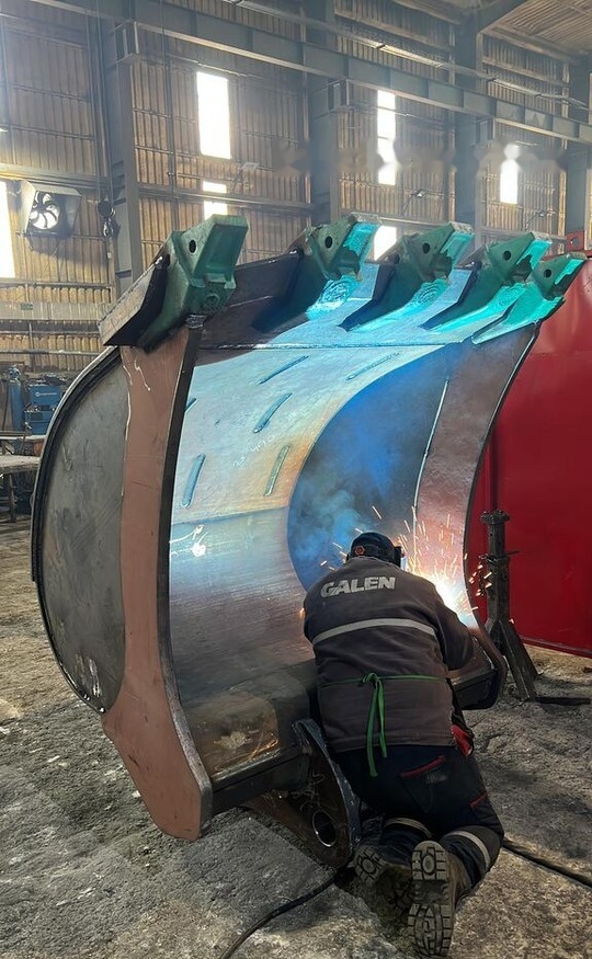 Hitachi ZX490 Heavy Duty Bucket - Ківш екскаватора: фото 4 Hitachi ZX490 Heavy Duty Bucket - Ківш екскаватора: фото 4