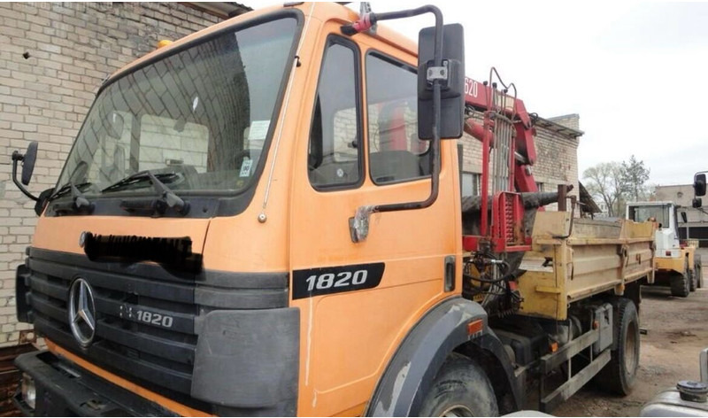 Mercedes-Benz 1820 - Самоскид вантажівка, Вантажівка з маніпулятором: фото 2 Mercedes-Benz 1820 - Самоскид вантажівка, Вантажівка з маніпулятором: фото 2
