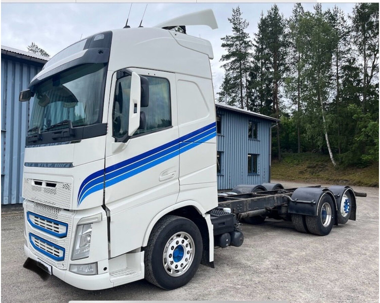 Volvo FH500 - Вантажівка шасі: фото 1 Volvo FH500 - Вантажівка шасі: фото 1