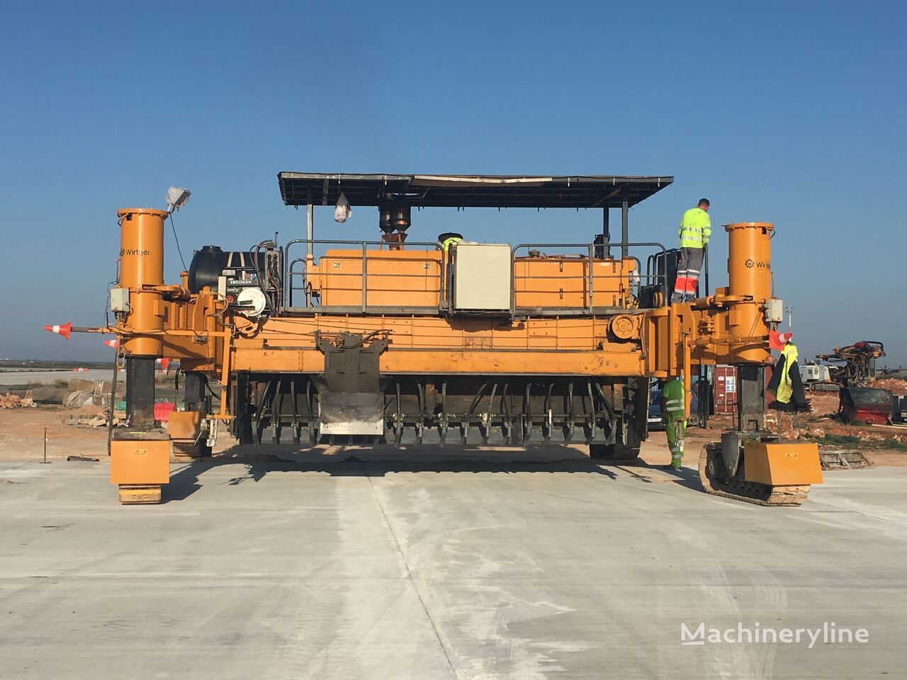 WIRTGEN SP 1600 - Бетоноукладач: фото 3 WIRTGEN SP 1600 - Бетоноукладач: фото 3