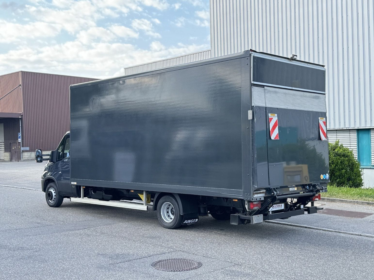 Iveco Daily 72c180 Hi-Matic Koffer LBW Luftgef. Klima - Фургон з закритим кузовом: фото 5 Iveco Daily 72c180 Hi-Matic Koffer LBW Luftgef. Klima - Фургон з закритим кузовом: фото 5