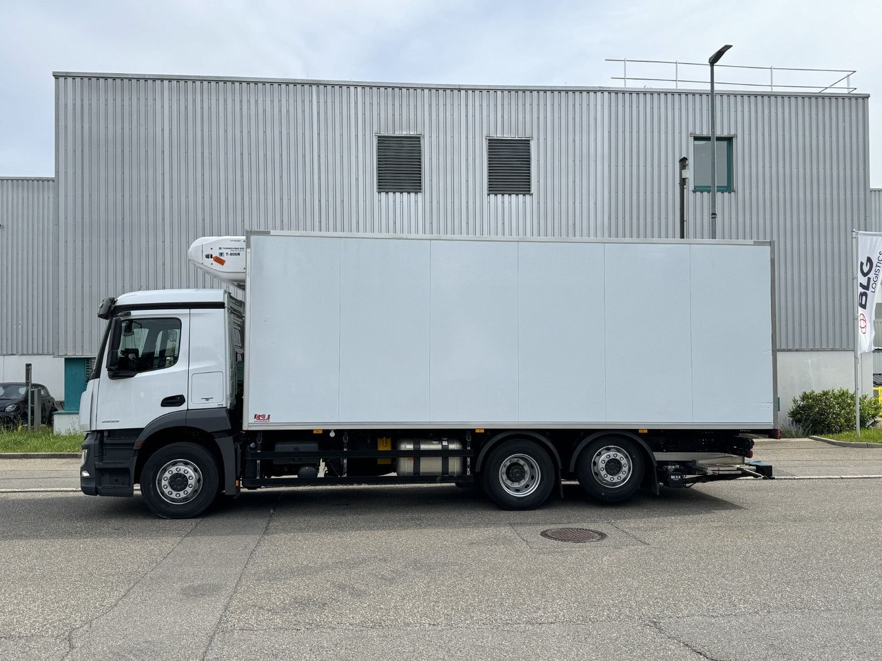 Mercedes-Benz Antos 2533L Kühlkoffer TK T-800R Lenkachse TOP - Рефрижератор вантажівка: фото 5 Mercedes-Benz Antos 2533L Kühlkoffer TK T-800R Lenkachse TOP - Рефрижератор вантажівка: фото 5