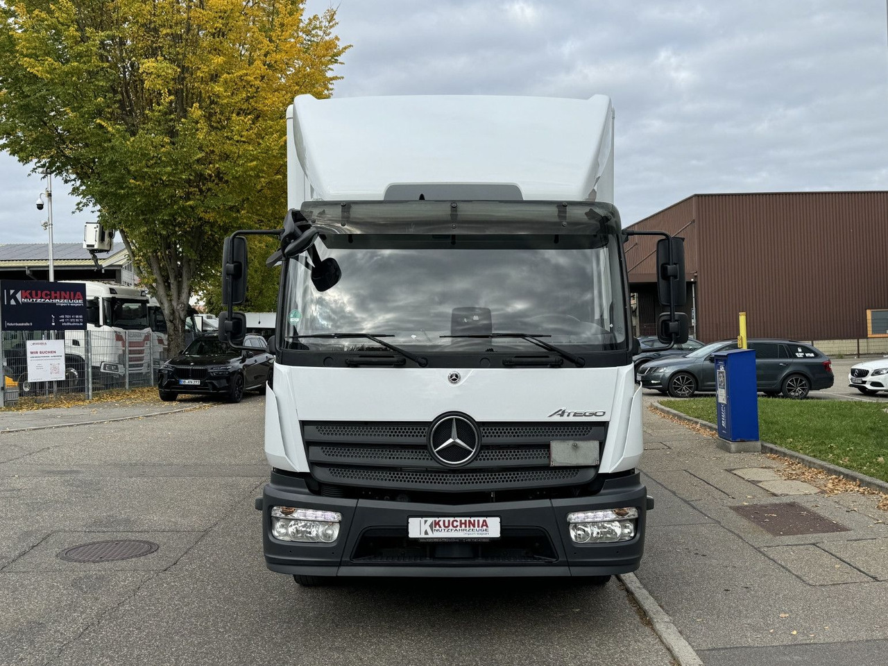 Mercedes-Benz Atego 1221 L Koffer 6,1m LBW AHK Klima TOP - Вантажівка з закритим кузовом: фото 2 Mercedes-Benz Atego 1221 L Koffer 6,1m LBW AHK Klima TOP - Вантажівка з закритим кузовом: фото 2