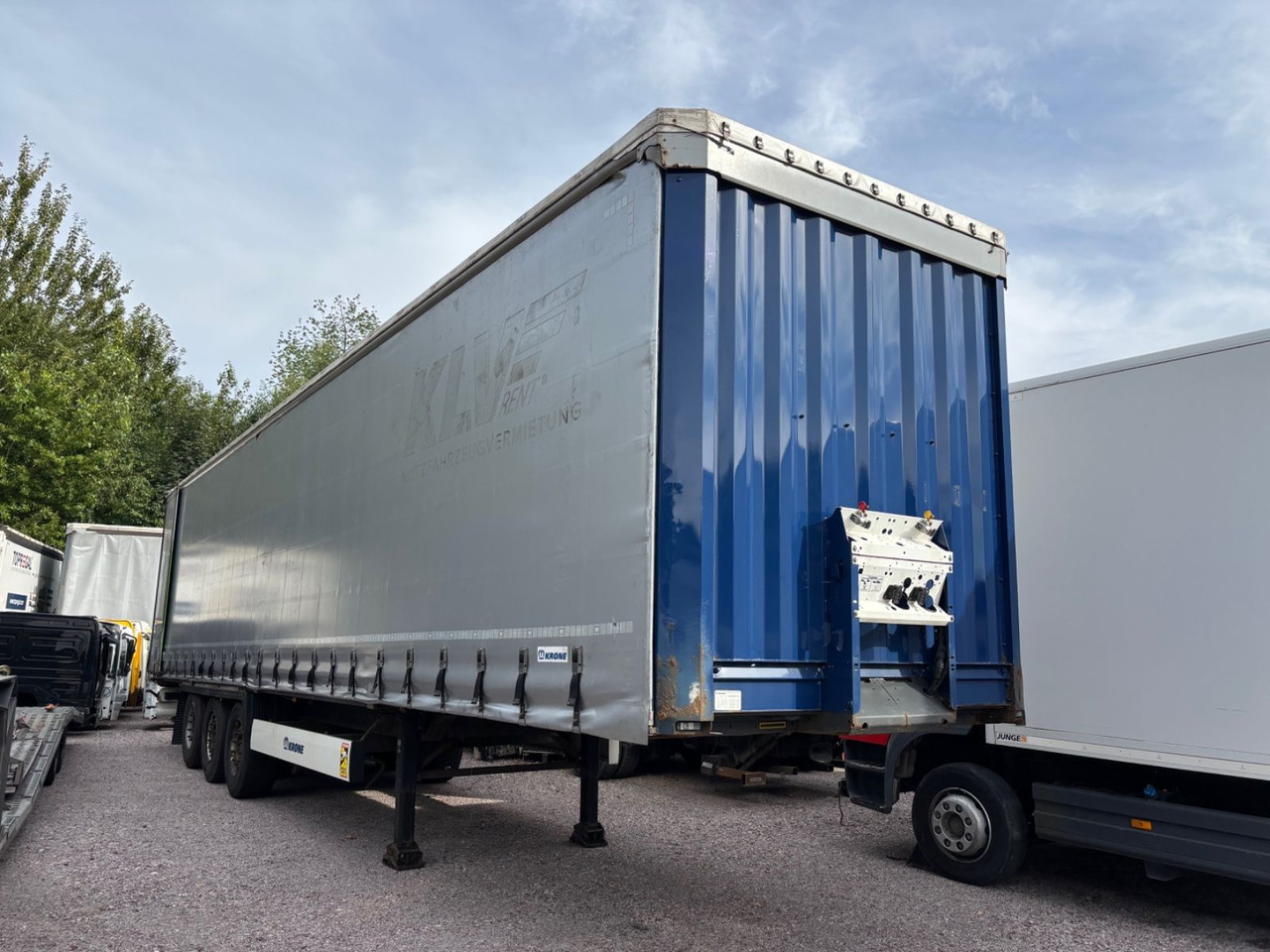 Krone SD, Edscha, Liftachse, TÜV 05/26 - Тентований напівпричіп: фото 3 Krone SD, Edscha, Liftachse, TÜV 05/26 - Тентований напівпричіп: фото 3