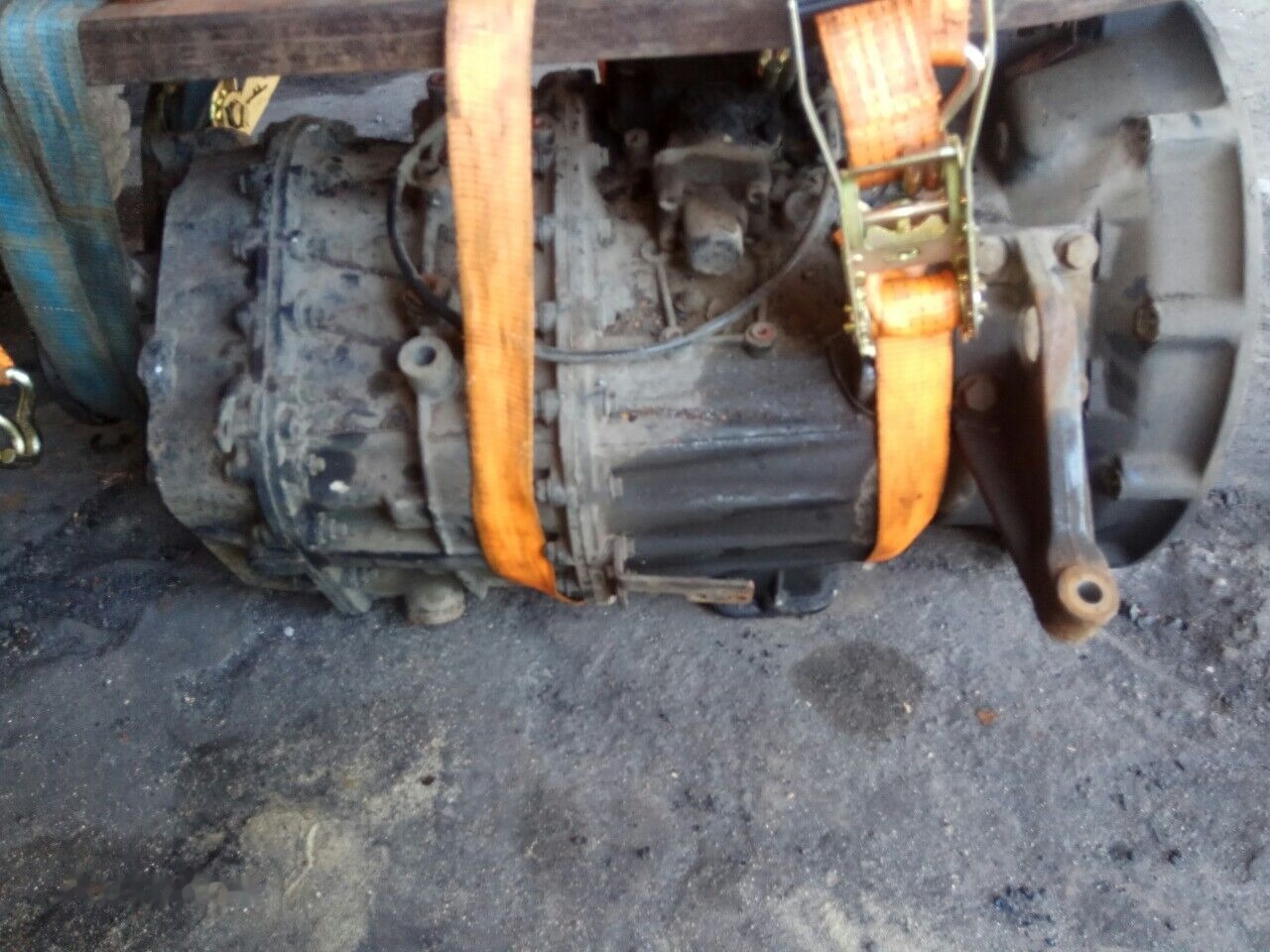 MAN fs8309AH 81320036493 - Коробка передач в категорії Вантажівки: фото 3 MAN fs8309AH 81320036493 - Коробка передач в категорії Вантажівки: фото 3