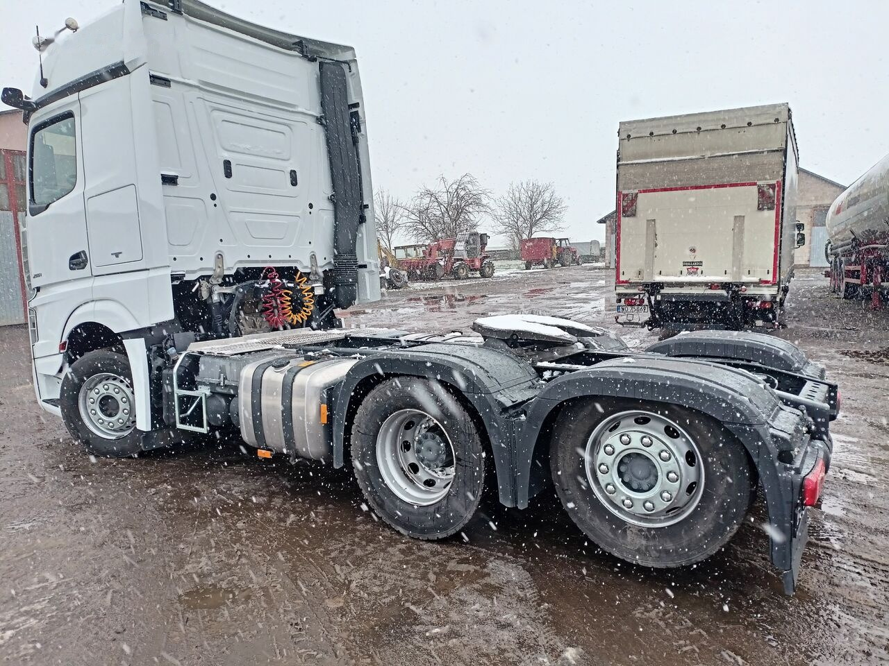 Mercedes-Benz Actros 2551 - Тягач: фото 2 Mercedes-Benz Actros 2551 - Тягач: фото 2