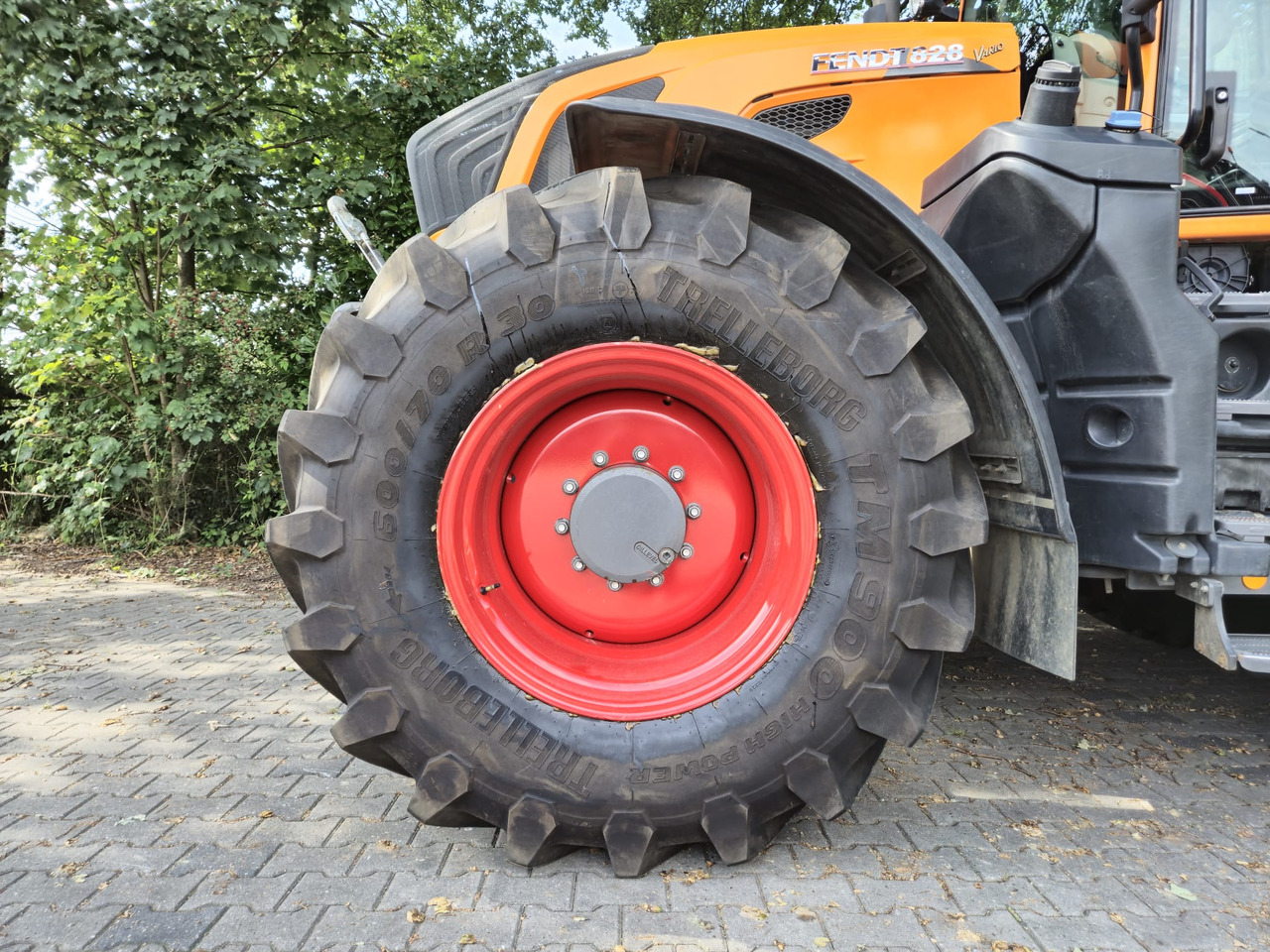 FENDT 828 Vario S4 ProfiPlus - Трактор: фото 5 FENDT 828 Vario S4 ProfiPlus - Трактор: фото 5