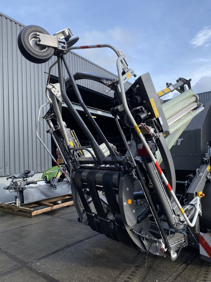 FENDT Rotana 130F Combi - Обмотувальник рулонів: фото 5 FENDT Rotana 130F Combi - Обмотувальник рулонів: фото 5