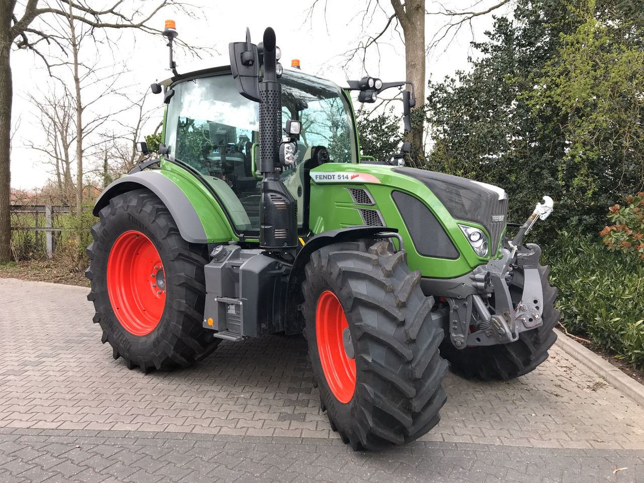 Fendt 514 Vario S4 ProfiPlus - Трактор: фото 3 Fendt 514 Vario S4 ProfiPlus - Трактор: фото 3