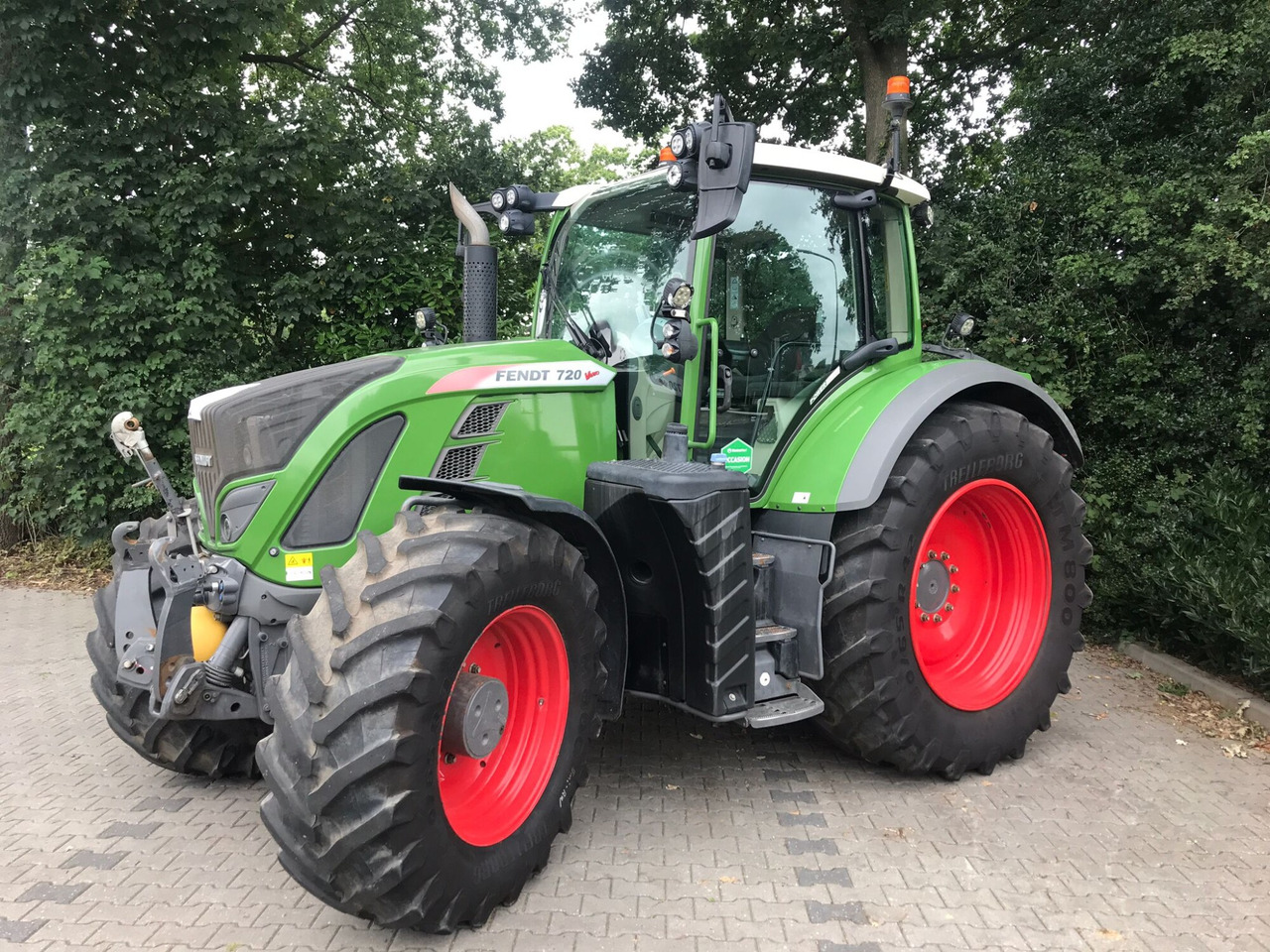 Fendt 720 Vario S4 PowerPlus - Трактор: фото 1 Fendt 720 Vario S4 PowerPlus - Трактор: фото 1
