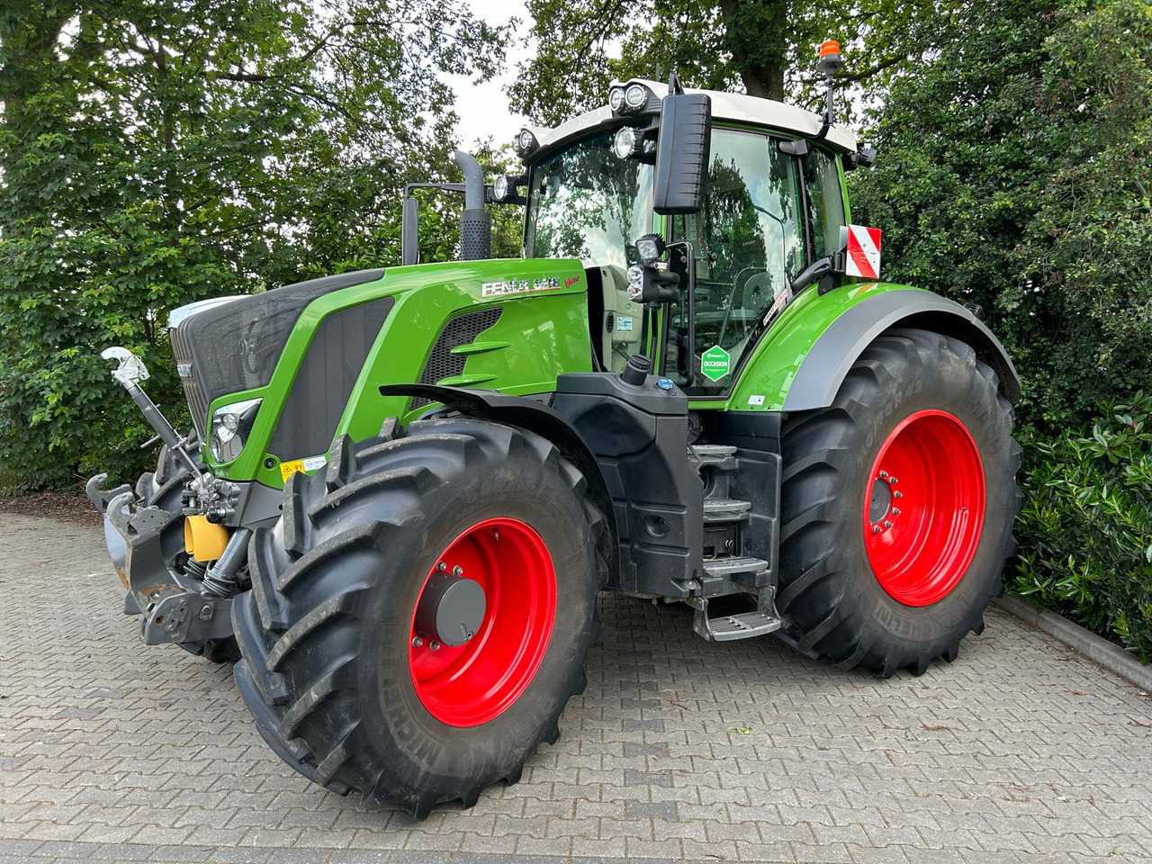 Fendt 828 Vario S4 ProfiPlus - Трактор: фото 1 Fendt 828 Vario S4 ProfiPlus - Трактор: фото 1