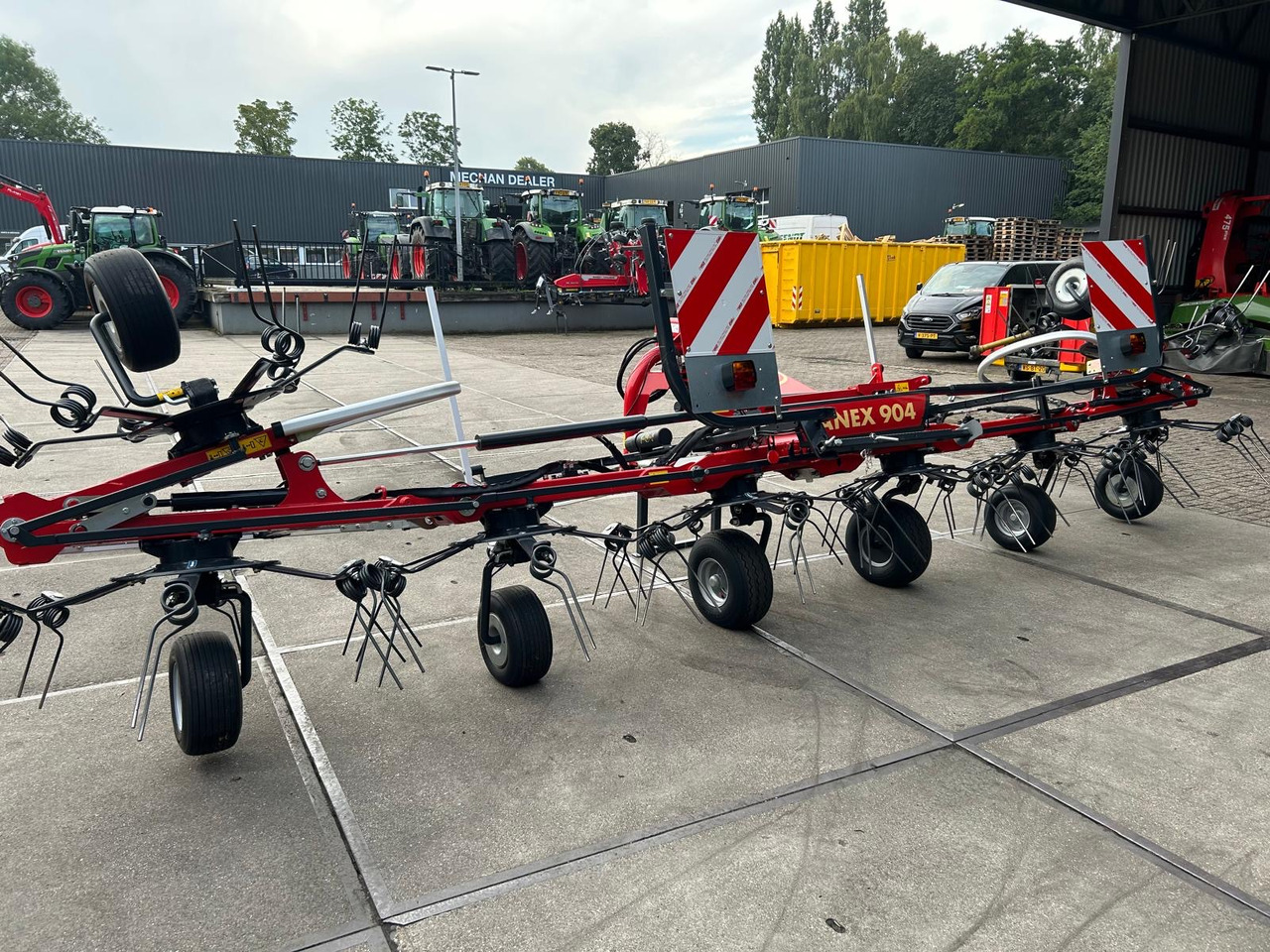 Vicon Fanex 904 - Сіноворушилка: фото 1 Vicon Fanex 904 - Сіноворушилка: фото 1