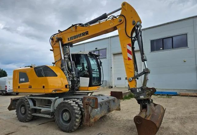 Liebherr A 916 Litronic, 2019 ROK, PODPORY + PŁUG, 6100 MTH - Колісний екскаватор: фото 1 Liebherr A 916 Litronic, 2019 ROK, PODPORY + PŁUG, 6100 MTH - Колісний екскаватор: фото 1