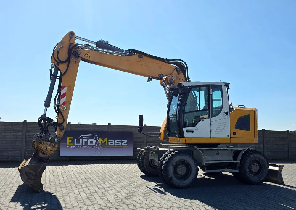 Liebherr A918 COMPACT, 2014 ROK, SW 48 LIKUFIX szybkozłącze - Колісний екскаватор: фото 1 Liebherr A918 COMPACT, 2014 ROK, SW 48 LIKUFIX szybkozłącze - Колісний екскаватор: фото 1