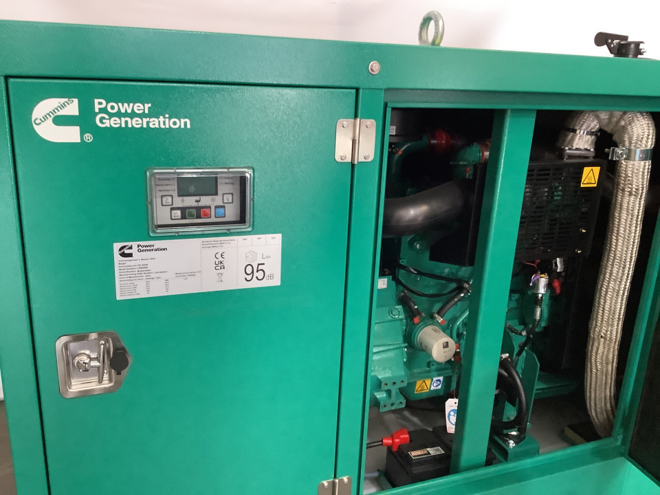 Cummins 55KVA Brand new - Електричний генератор: фото 2 Cummins 55KVA Brand new - Електричний генератор: фото 2