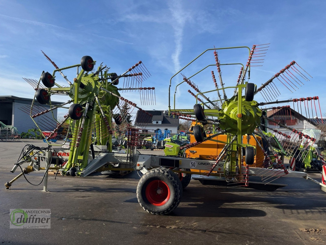 CLAAS Liner 3000 - Сіноворушилка: фото 5 CLAAS Liner 3000 - Сіноворушилка: фото 5