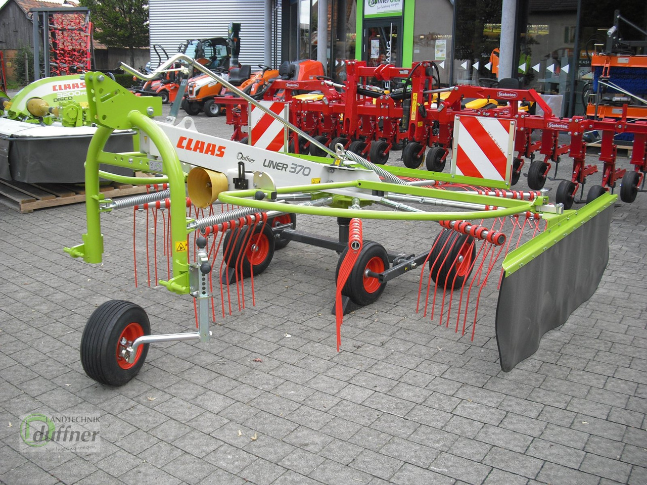 CLAAS Liner 370 - Сіноворушилка: фото 2 CLAAS Liner 370 - Сіноворушилка: фото 2