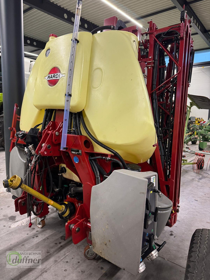 Hardi Mega 12 1200 Smart ISOBUS - Обприскувач причіпний: фото 3 Hardi Mega 12 1200 Smart ISOBUS - Обприскувач причіпний: фото 3