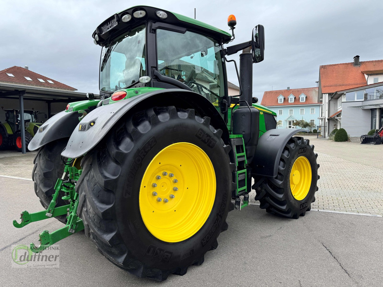 Трактор John Deere 6R 250: фото 10