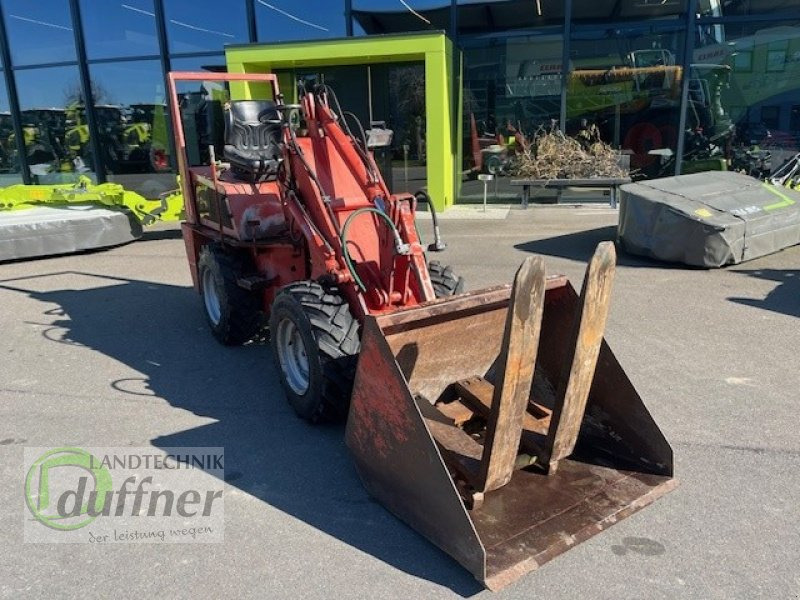 Weidemann 916 - Компактний фронтальний навантажувач: фото 4 Weidemann 916 - Компактний фронтальний навантажувач: фото 4