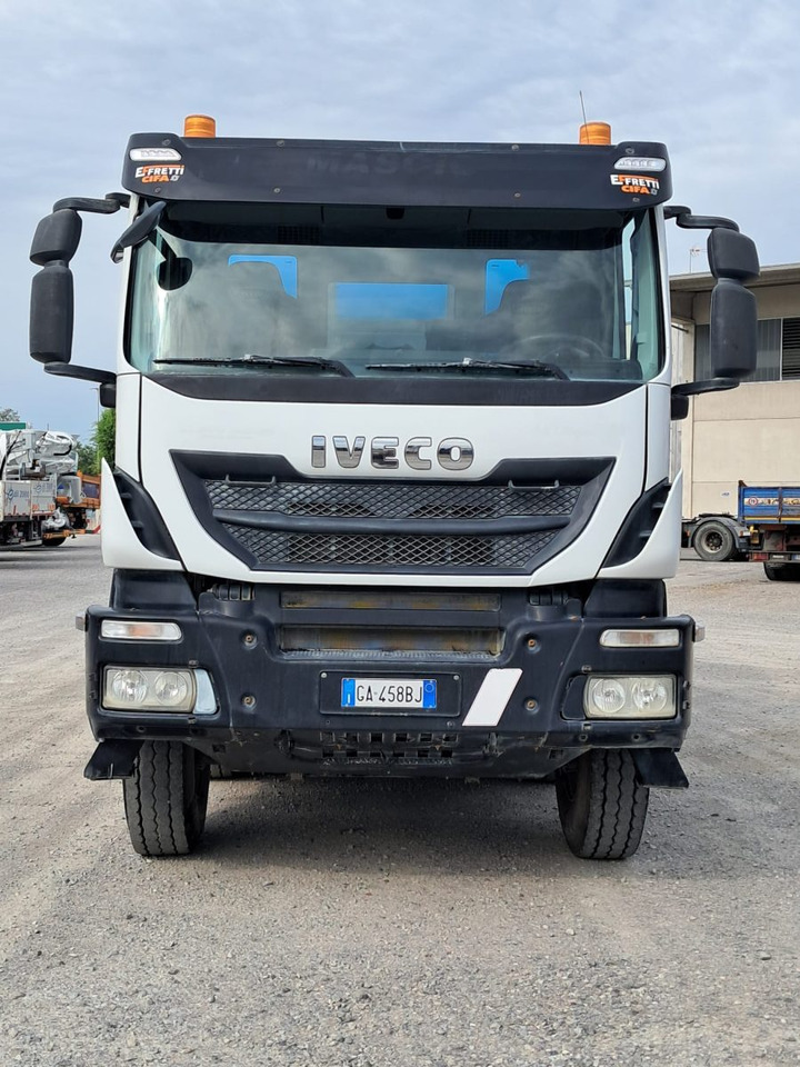 IVECO TRAKKER 500 CIFA RY1300 - Автобетонозмішувач: фото 4 IVECO TRAKKER 500 CIFA RY1300 - Автобетонозмішувач: фото 4