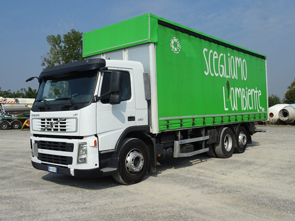 VOLVO FM9 R 62 - Тентована вантажівка: фото 1 VOLVO FM9 R 62 - Тентована вантажівка: фото 1
