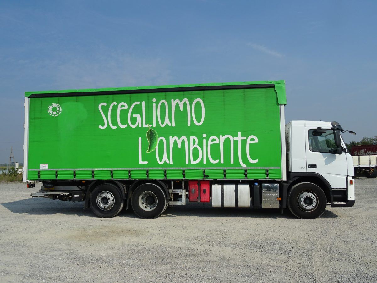 VOLVO FM9 R 62 - Тентована вантажівка: фото 4 VOLVO FM9 R 62 - Тентована вантажівка: фото 4