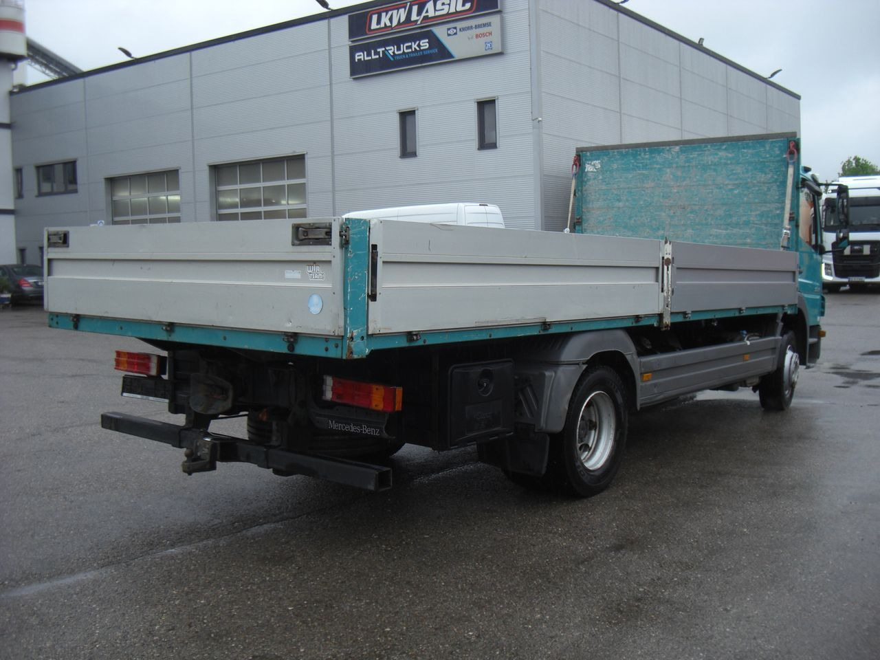 Mercedes-Benz 1222 Atego - Бортова вантажівка/ Платформа: фото 3 Mercedes-Benz 1222 Atego - Бортова вантажівка/ Платформа: фото 3