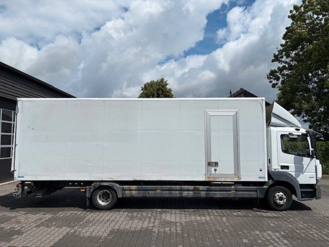 Mercedes-Benz Atego 1221 - Вантажівка з закритим кузовом: фото 5 Mercedes-Benz Atego 1221 - Вантажівка з закритим кузовом: фото 5